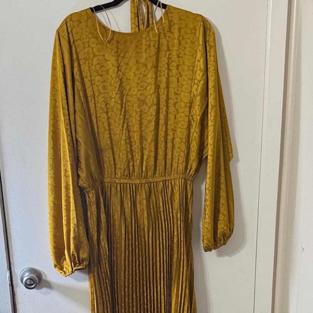 Vici Mustard Long Sleeve Dress